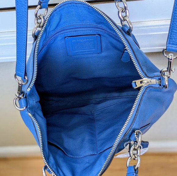 Coach Blue Shoulder Bag with Silver Hardware - Picture 3 of 7